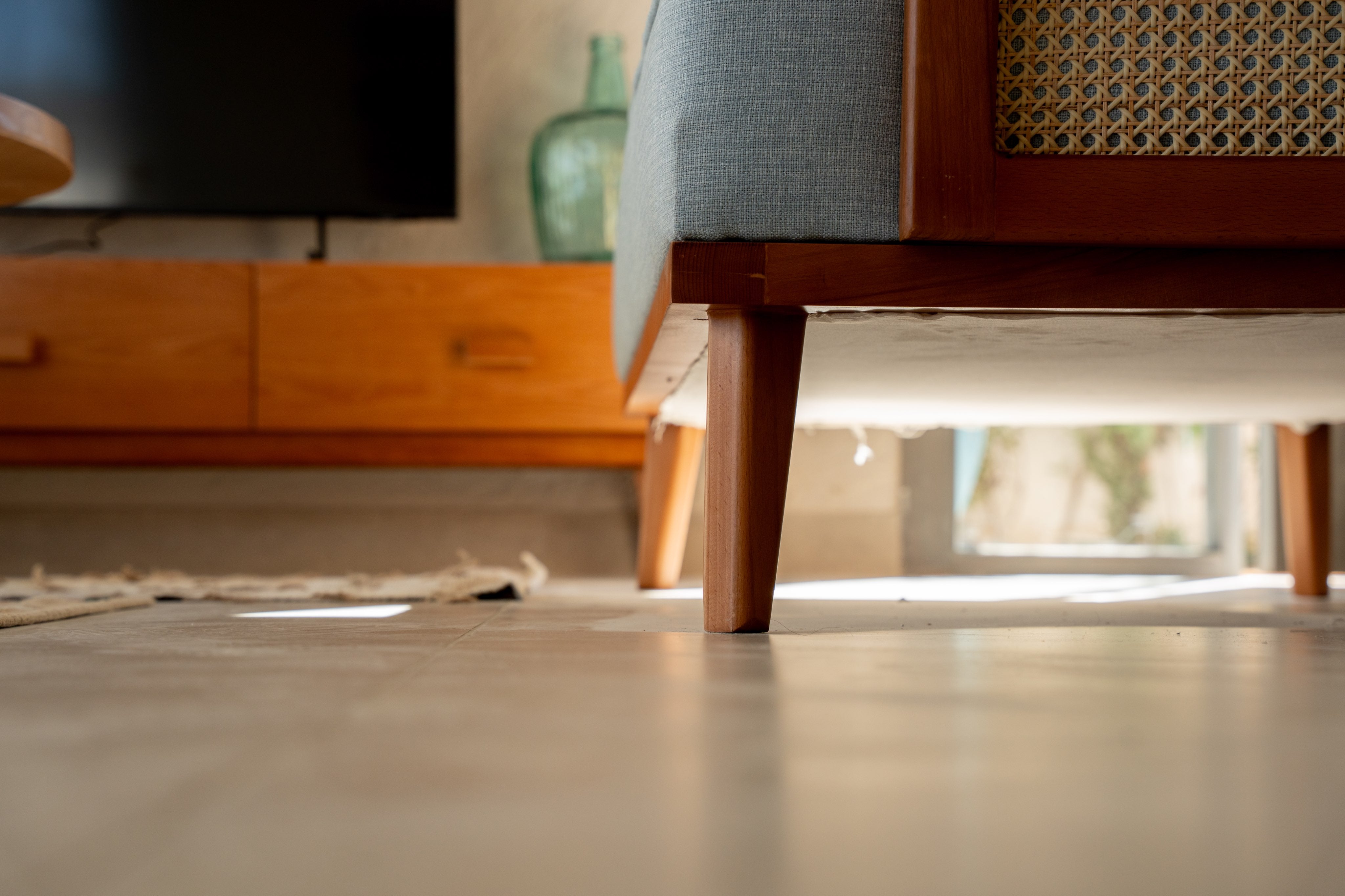Summer TV Unit